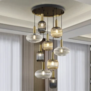 Лампа NORMA с 9 светлини, черна/латунна, димируема