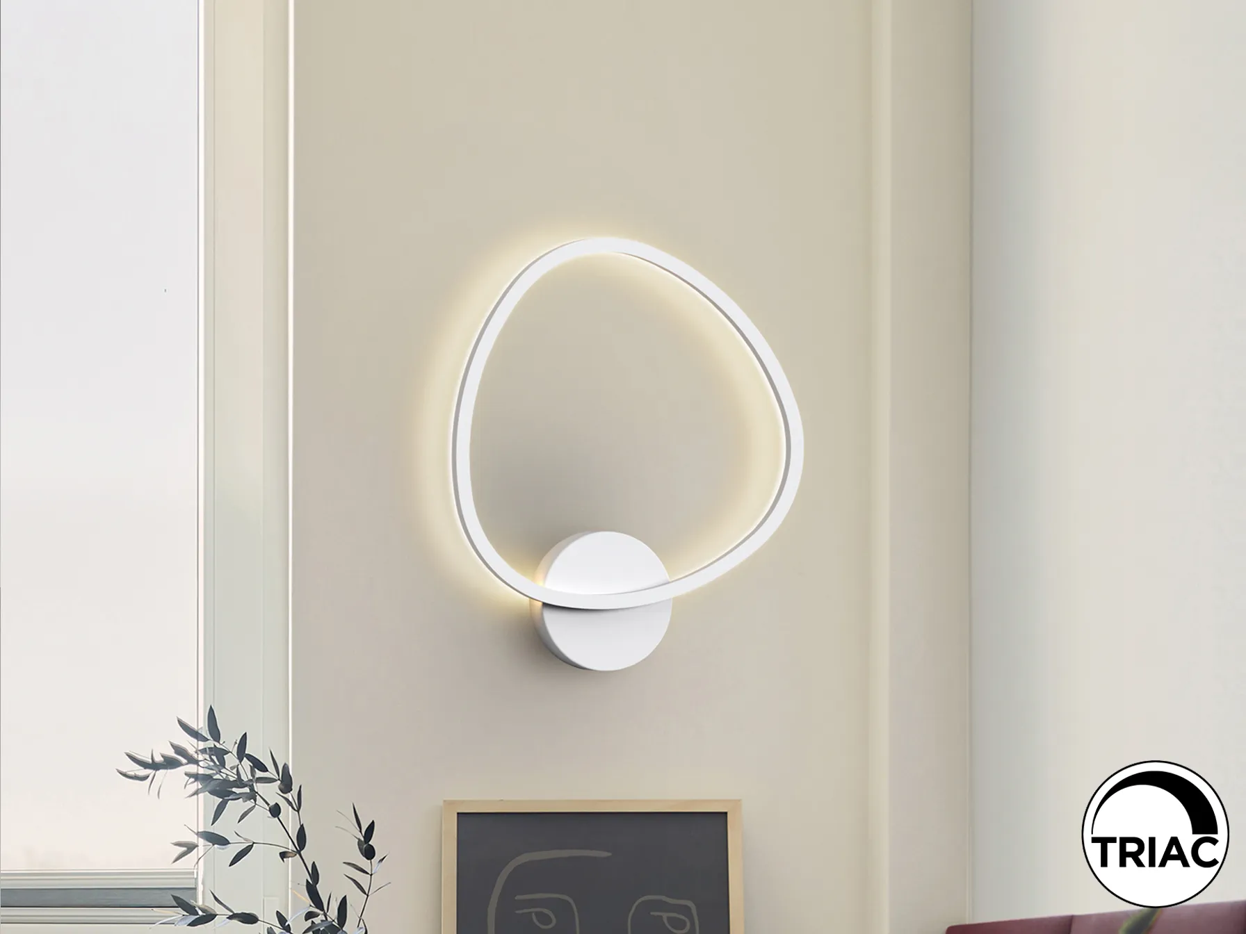 Стенно осветление OPALIS в бяло